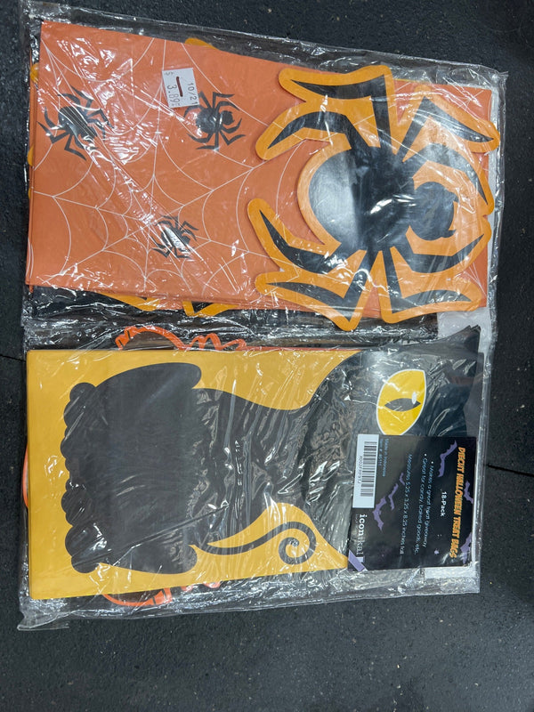 HALLOWEEN TREAT BAGS