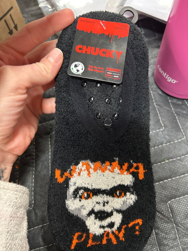 CHUCKY GRIPPY SOCKS