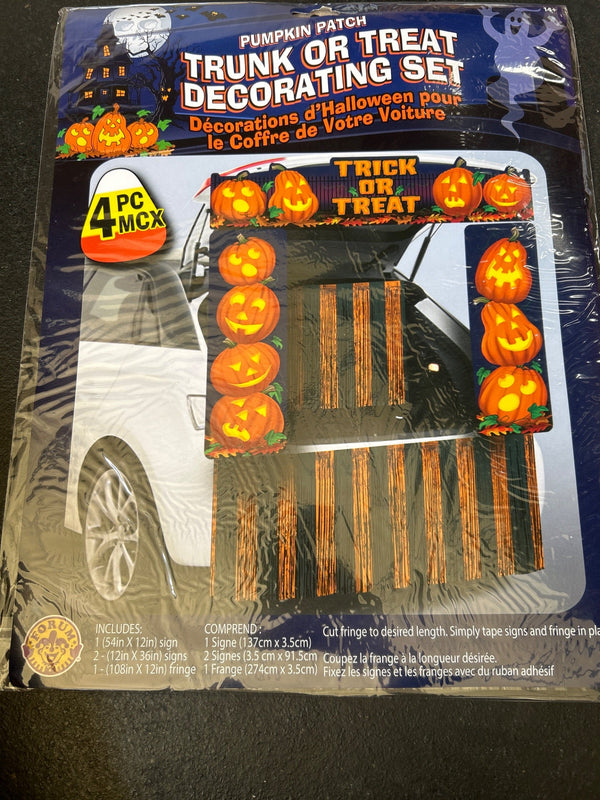 TRUNK OR TREAT DECORATING KIT